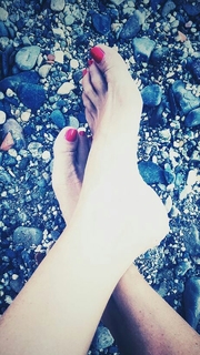 Marina La Rosa feet photo thumbnail