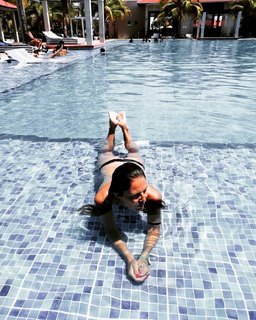 Marina La Rosa feet photo thumbnail