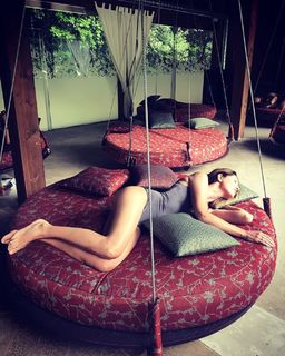 Marina La Rosa feet photo thumbnail