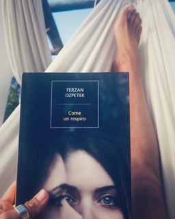 Marina La Rosa feet photo thumbnail