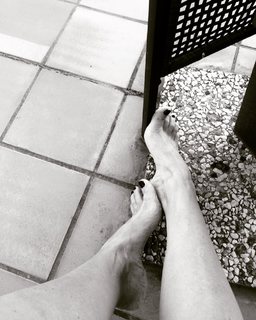 Marina La Rosa feet photo thumbnail