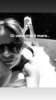 Marina La Rosa feet photo thumbnail