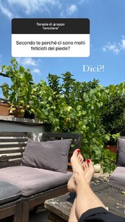 Marina La Rosa feet photo thumbnail