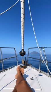 Marina La Rosa feet photo thumbnail