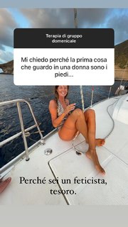 Marina La Rosa feet photo thumbnail