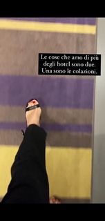 Marina La Rosa feet photo thumbnail