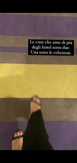 Marina La Rosa feet photo thumbnail