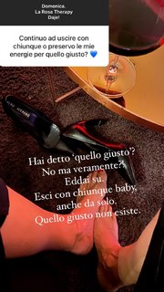 Marina La Rosa feet photo thumbnail