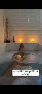 Marina La Rosa feet photo thumbnail