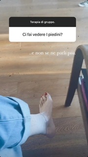 Marina La Rosa feet photo thumbnail