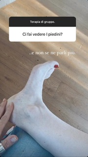 Marina La Rosa feet photo thumbnail