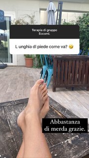 Marina La Rosa feet photo thumbnail