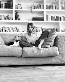 Marina La Rosa feet photo thumbnail