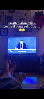 Marina La Rosa feet photo thumbnail