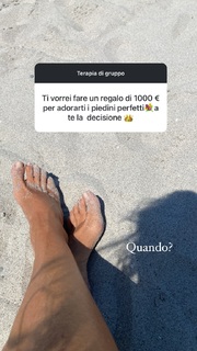 Marina La Rosa feet photo thumbnail