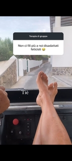 Marina La Rosa feet photo thumbnail