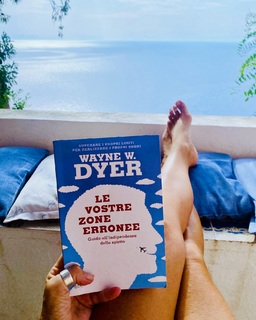 Marina La Rosa feet photo thumbnail