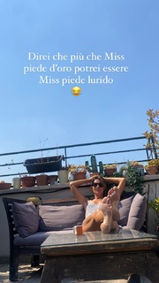 Marina La Rosa feet photo thumbnail