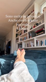 Marina La Rosa feet photo thumbnail