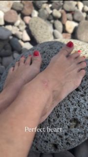 Marina La Rosa feet photo thumbnail