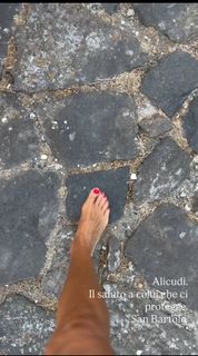 Marina La Rosa feet photo 2