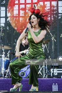 Marina Lambrini Diamandis feet photo thumbnail