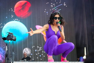 Marina Lambrini Diamandis feet photo thumbnail