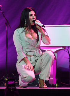 Marina Lambrini Diamandis feet photo thumbnail