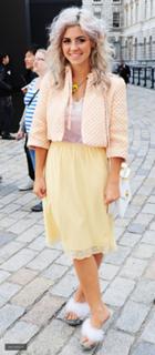 Marina Lambrini Diamandis feet photo thumbnail