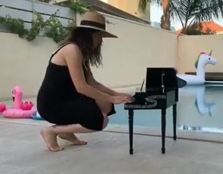 Marina Maximilian Blumin feet photo 5