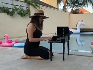 Marina Maximilian Blumin feet photo 1