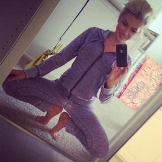 Marina Orlova feet photo thumbnail