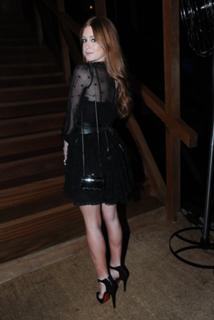 Marina Ruy Barbosa feet photo thumbnail
