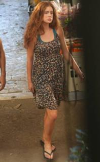 Marina Ruy Barbosa feet photo thumbnail