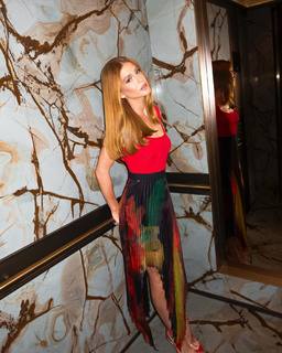 Marina Ruy Barbosa feet photo thumbnail