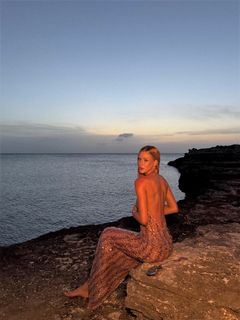 Marina Ruy Barbosa feet photo thumbnail