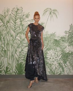 Marina Ruy Barbosa feet photo thumbnail