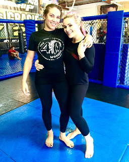 Marina Shafir feet photo thumbnail