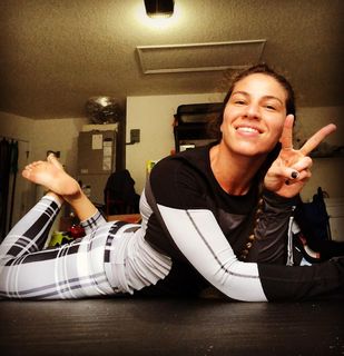 Marina Shafir feet photo thumbnail