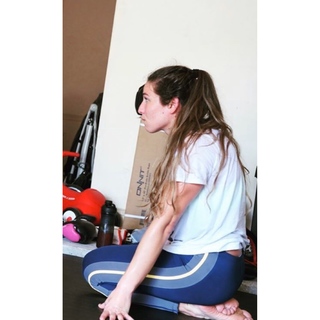 Marina Shafir feet photo thumbnail