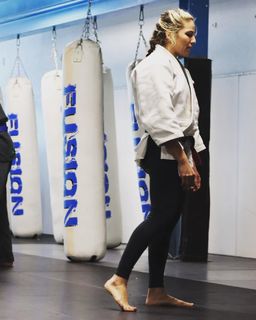 Marina Shafir feet photo thumbnail