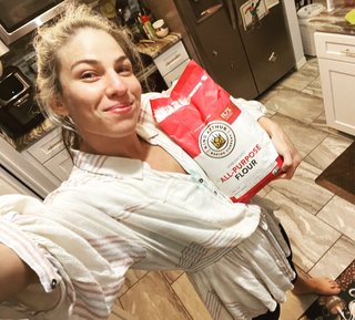 Marina Shafir feet photo thumbnail