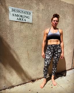 Marina Shafir feet photo thumbnail