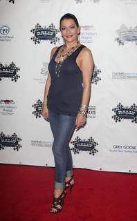 Marina Sirtis feet photo thumbnail