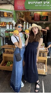 Marina Squerciati feet photo thumbnail