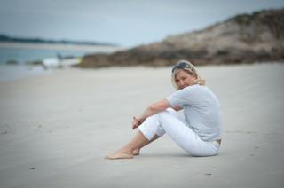 Marine Le Pen feet photo thumbnail