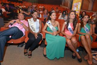 Marine Lorphelin feet photo thumbnail