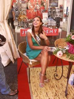 Marine Lorphelin feet photo thumbnail