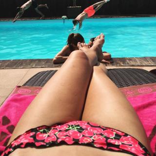 Marine Lorphelin feet photo thumbnail