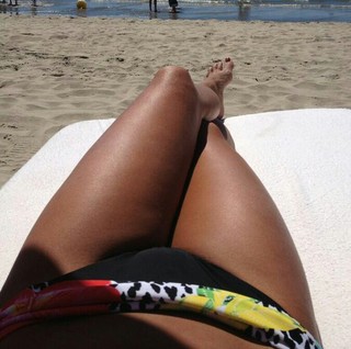 Marine Lorphelin feet photo thumbnail